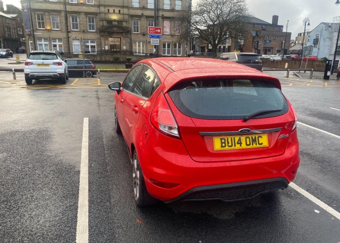 فروش ماشین Ford fiesta