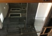 نصب کابینت اشپزخانه و حمام ونقاشی ساختمان
