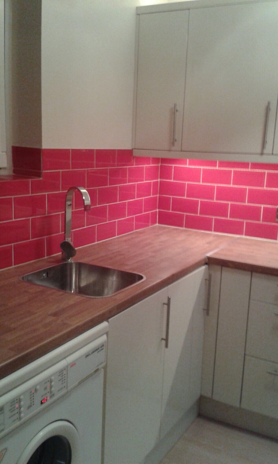 House makeover با بیش از ۱۵ سال سابقه ی درخشان در امور ساختمانی