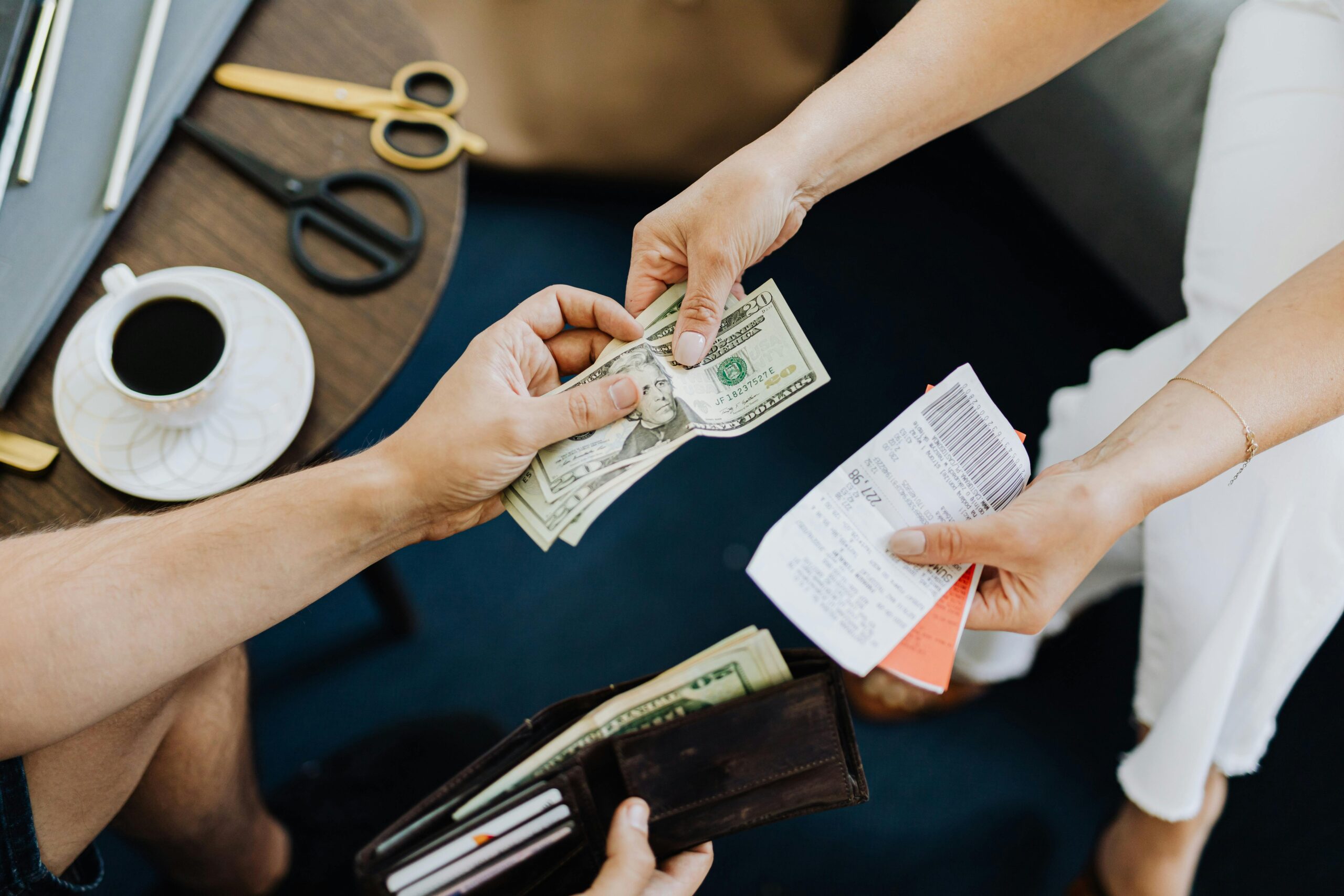 Online Short Term Loans: The Cash Option for Debt Relief