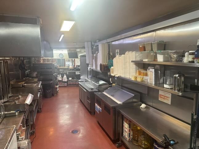 فروش مغازه پیتزاشاپ