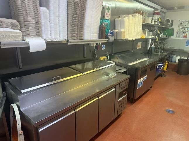 فروش مغازه پیتزاشاپ