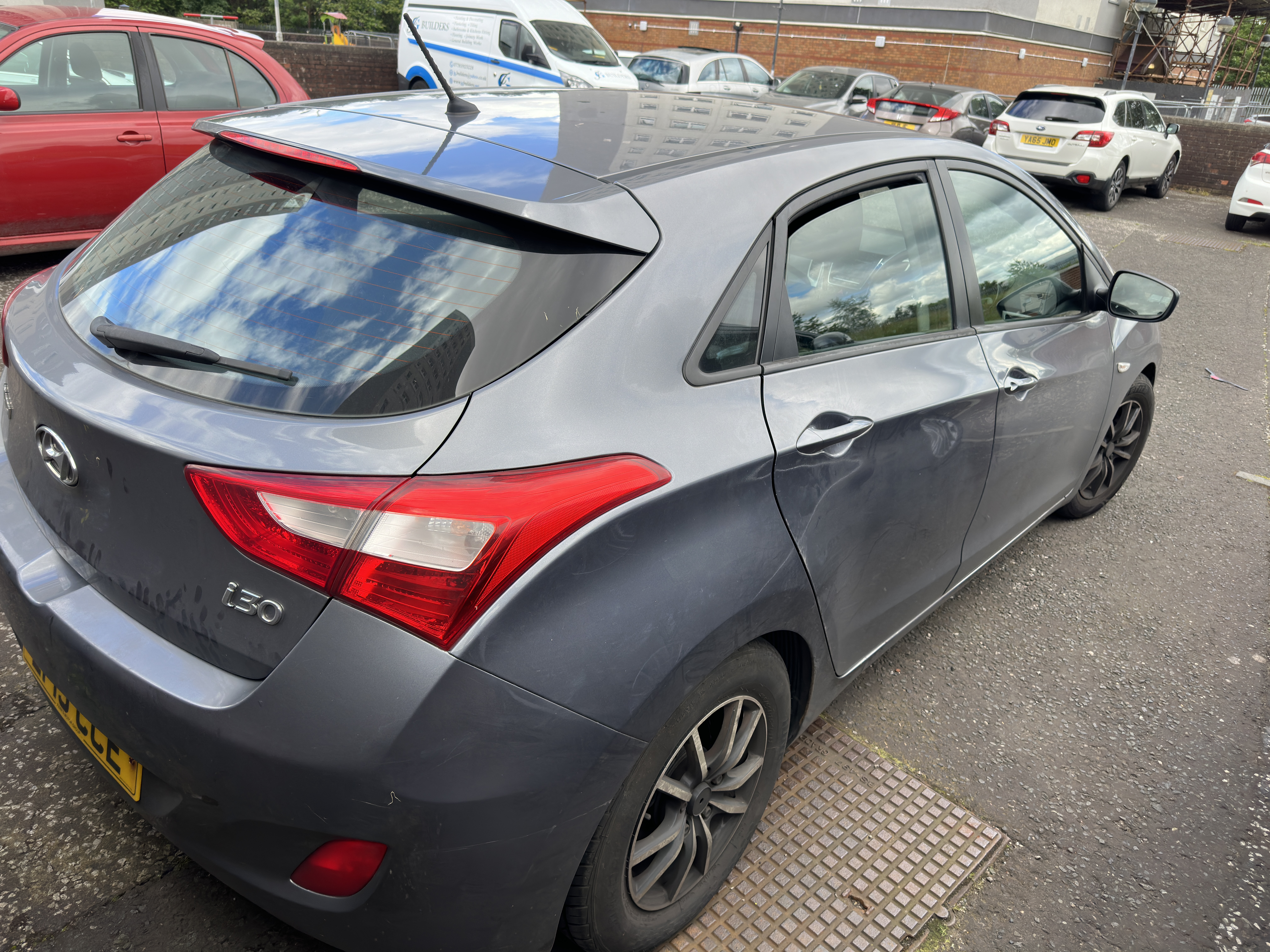 هیوندا i30 خاکستری ٢٠١٣