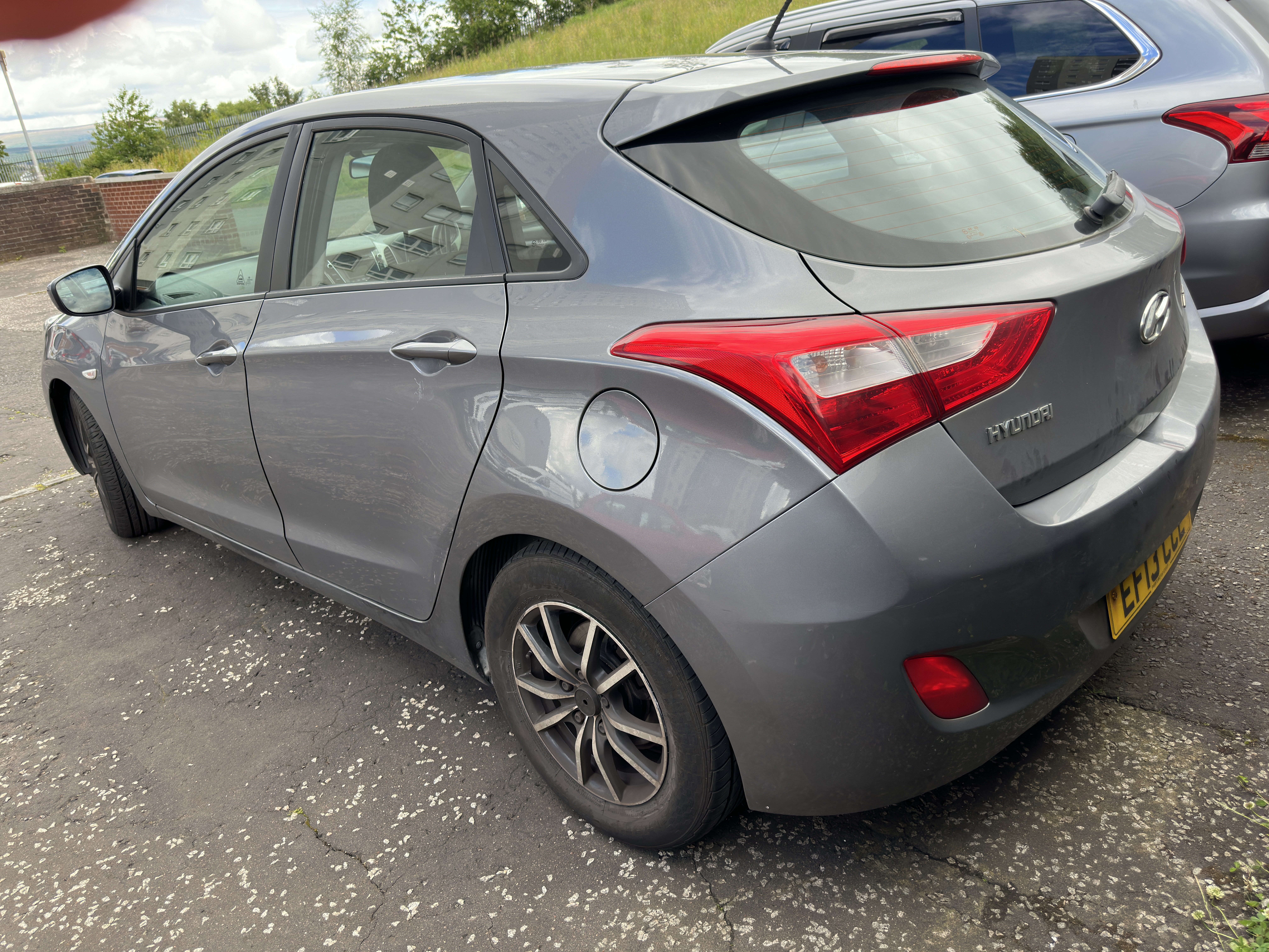 هیوندا i30 خاکستری ٢٠١٣