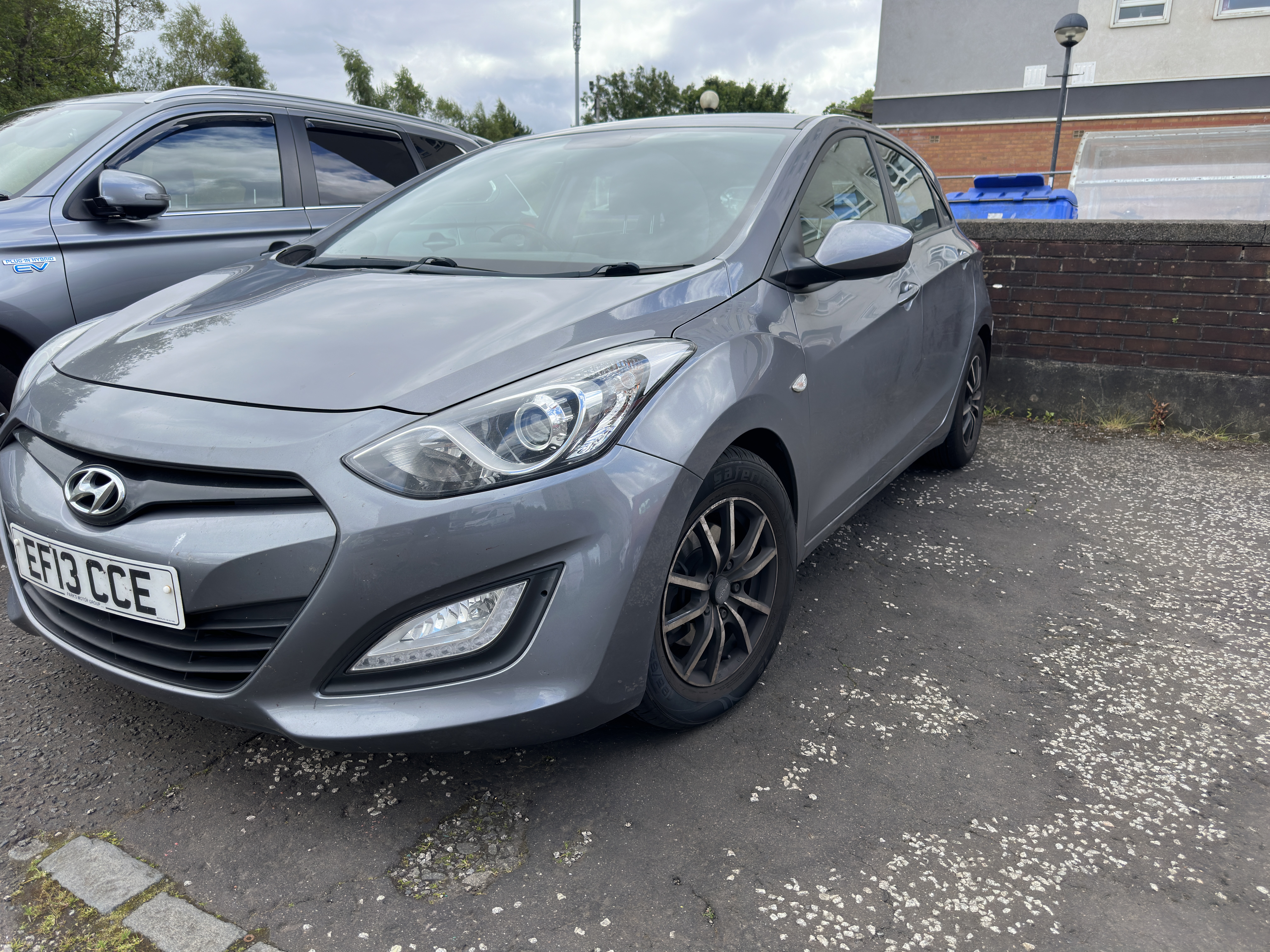 هیوندا i30 خاکستری ٢٠١٣